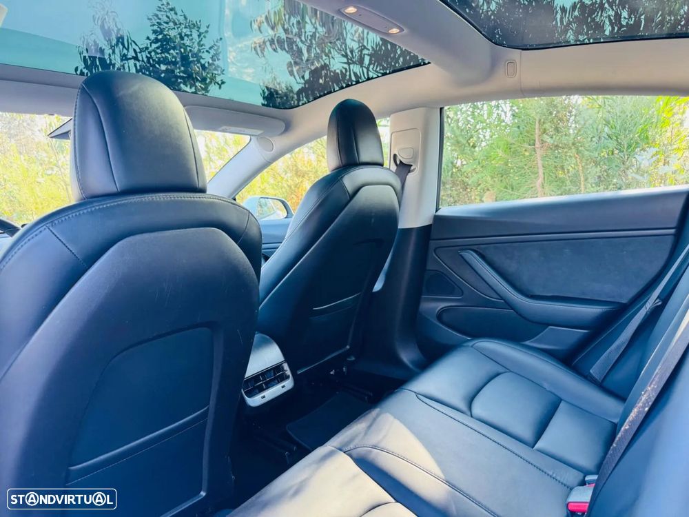 Tesla Model 3 Long Range AWD Dual Motor - 40