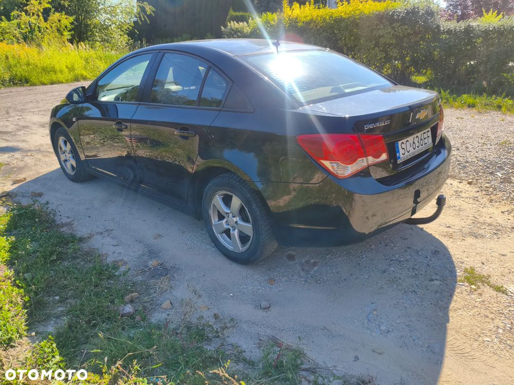 Chevrolet Cruze 1.6 - 8