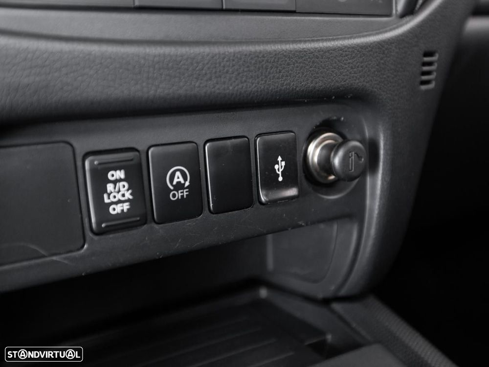 Mitsubishi L200 2.4 DI-D CLUB CAB INVITE 3L 4WD - 16