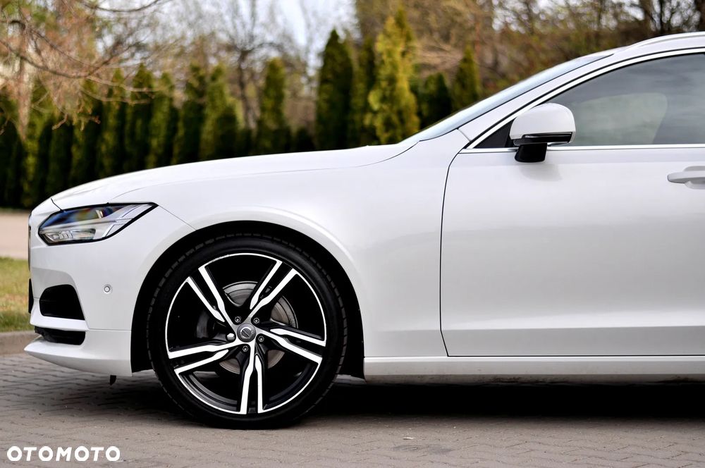 Volvo V90 D4 SCR Momentum Pro - 10