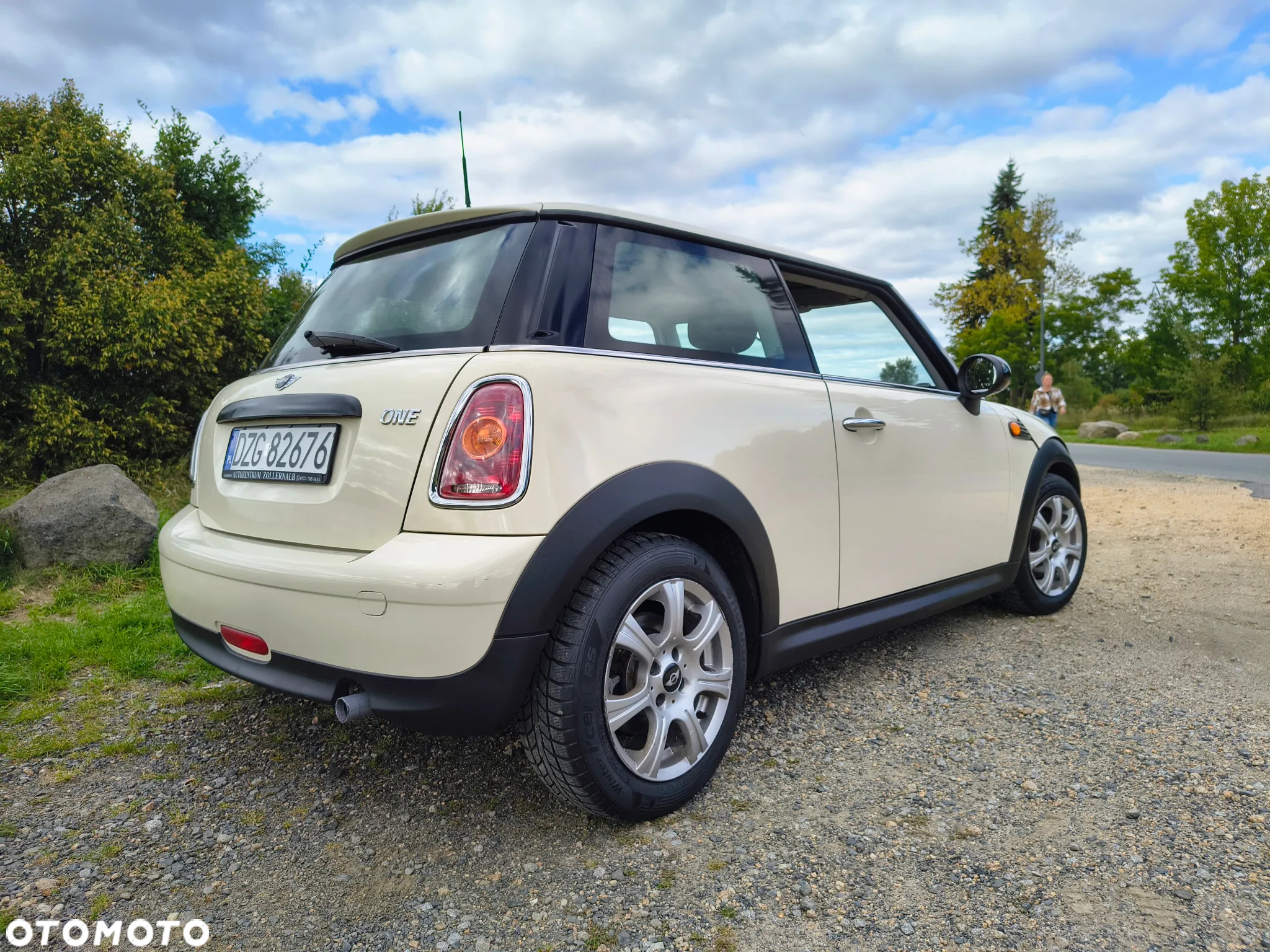 MINI ONE Standard - 6