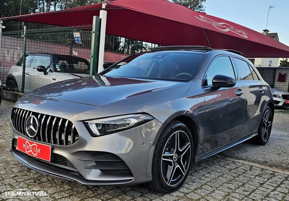Mercedes-Benz A 250 e 8G-DCT AMG Line - 4