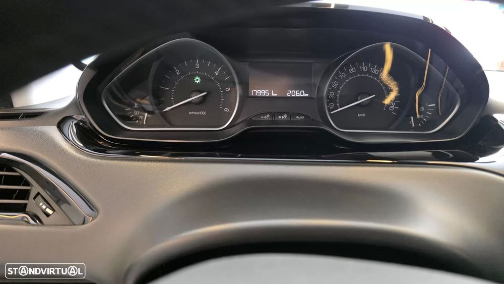 Peugeot 208 1.5 BlueHDi Signature - 40