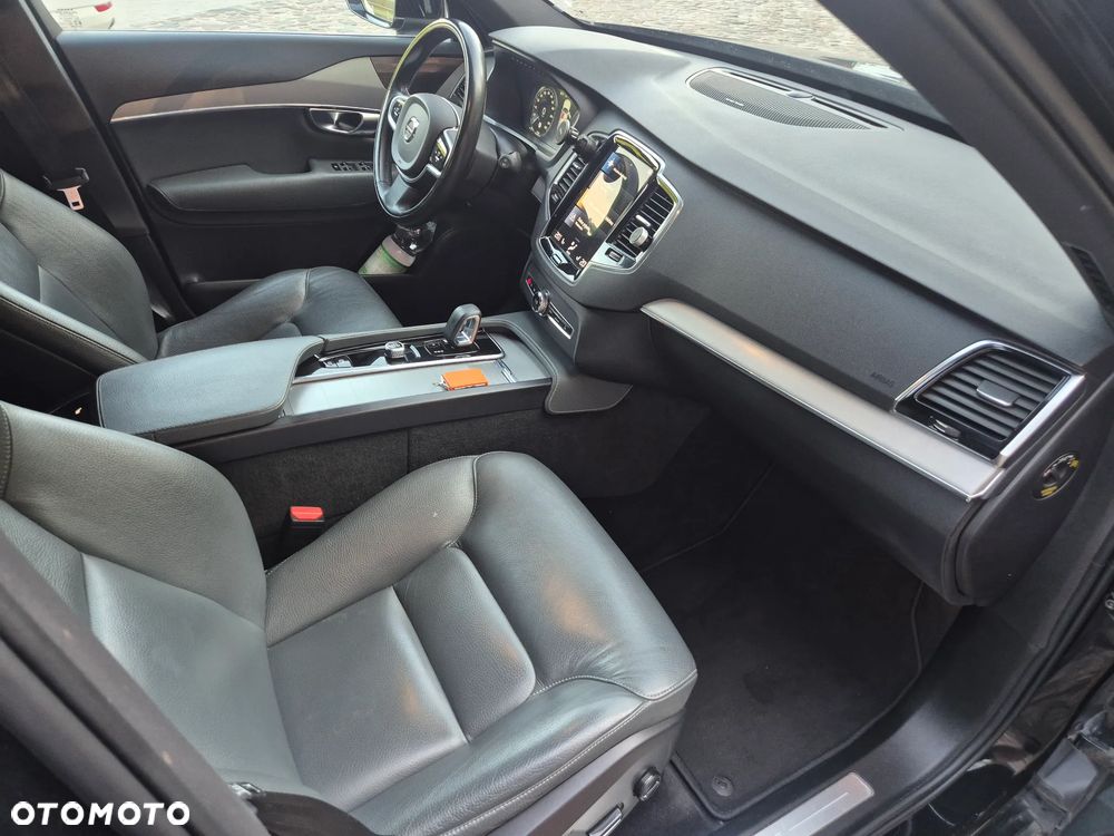 Volvo XC 90 T8 AWD Recharge Geartronic Inscription Expression - 28