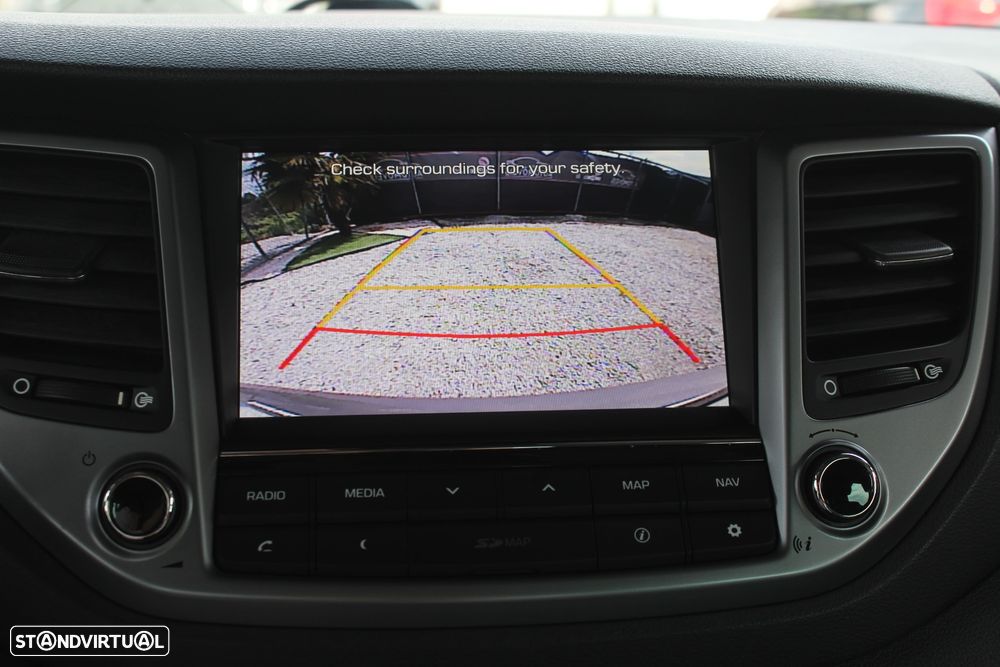 Hyundai Tucson 1.7 CRDi Executive - 12