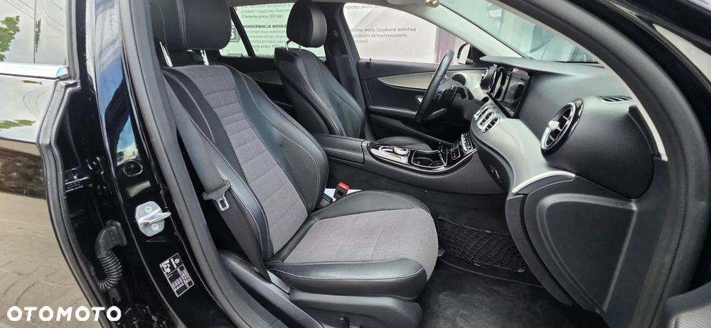 Mercedes-Benz Klasa E 220 d 9G-TRONIC - 34
