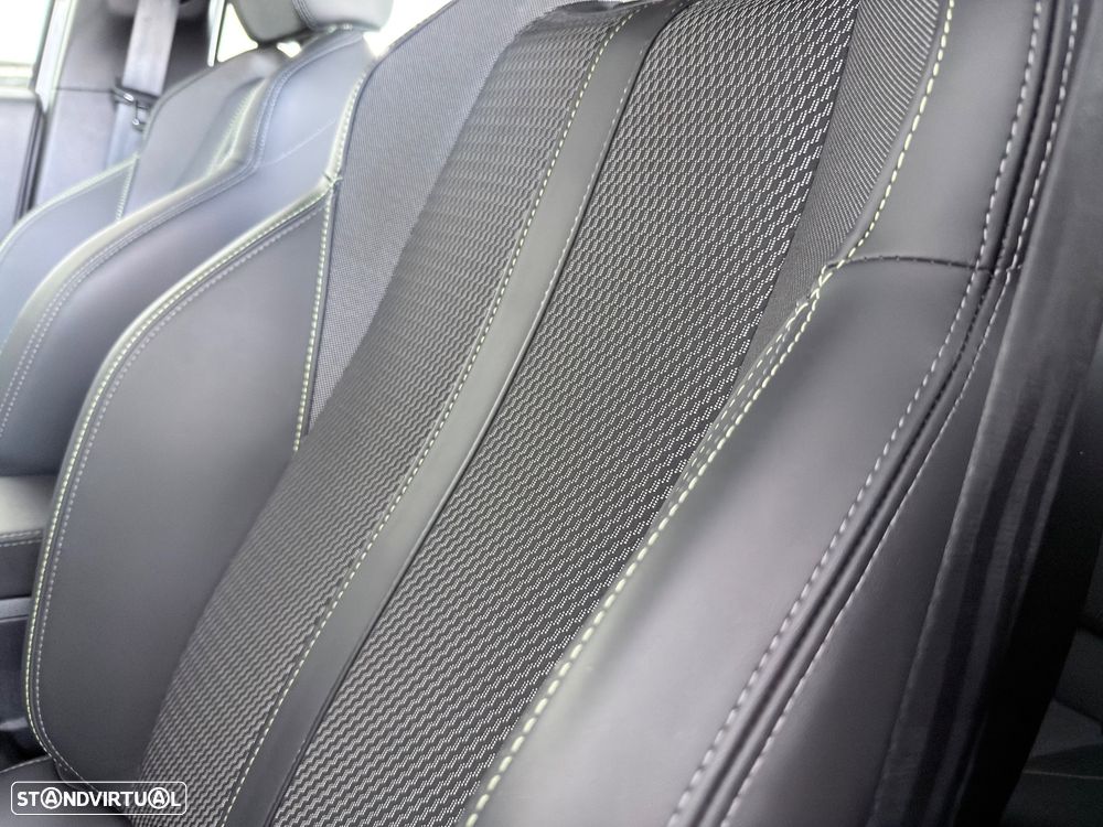 Peugeot e-2008 156 GT Exclusive - 23