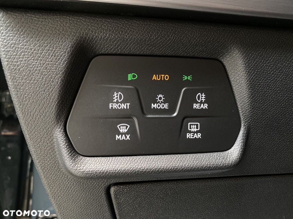 Seat Leon 1.5 eTSI FR DSG - 36