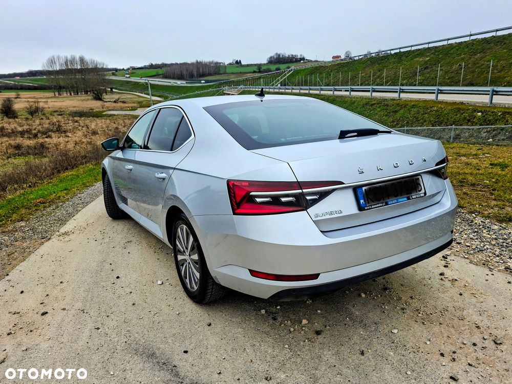 Skoda Superb 1.5 TSI Ambition DSG - 4