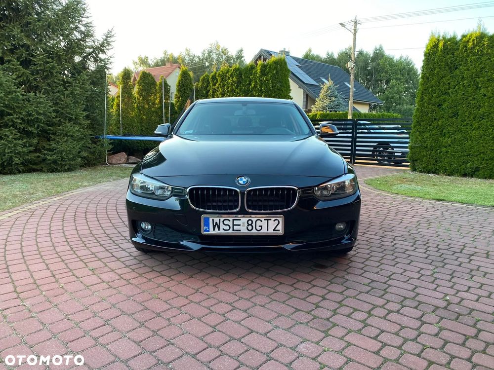 BMW Seria 3 320d - 11