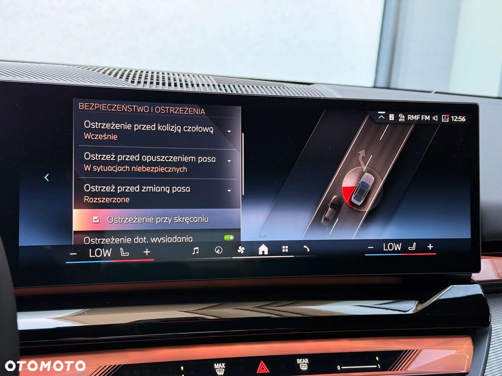 BMW Seria 5 520d xDrive - 39