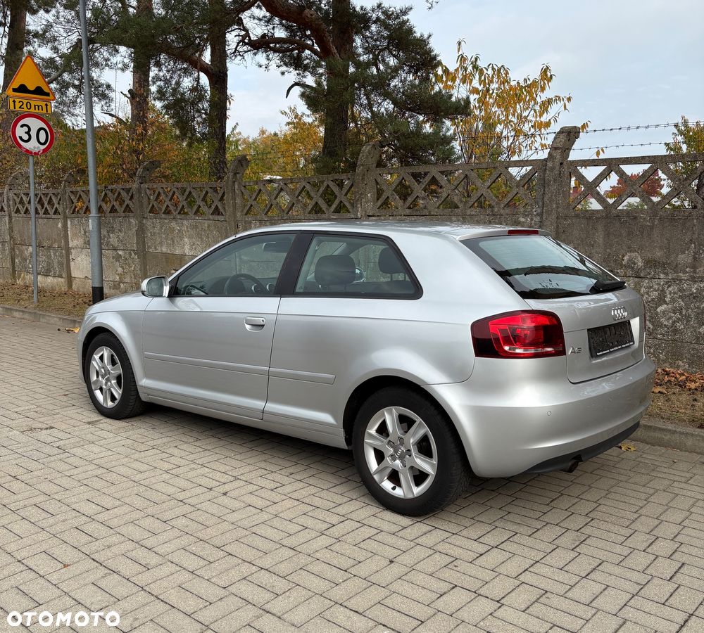 Audi A3 2011 photo 5