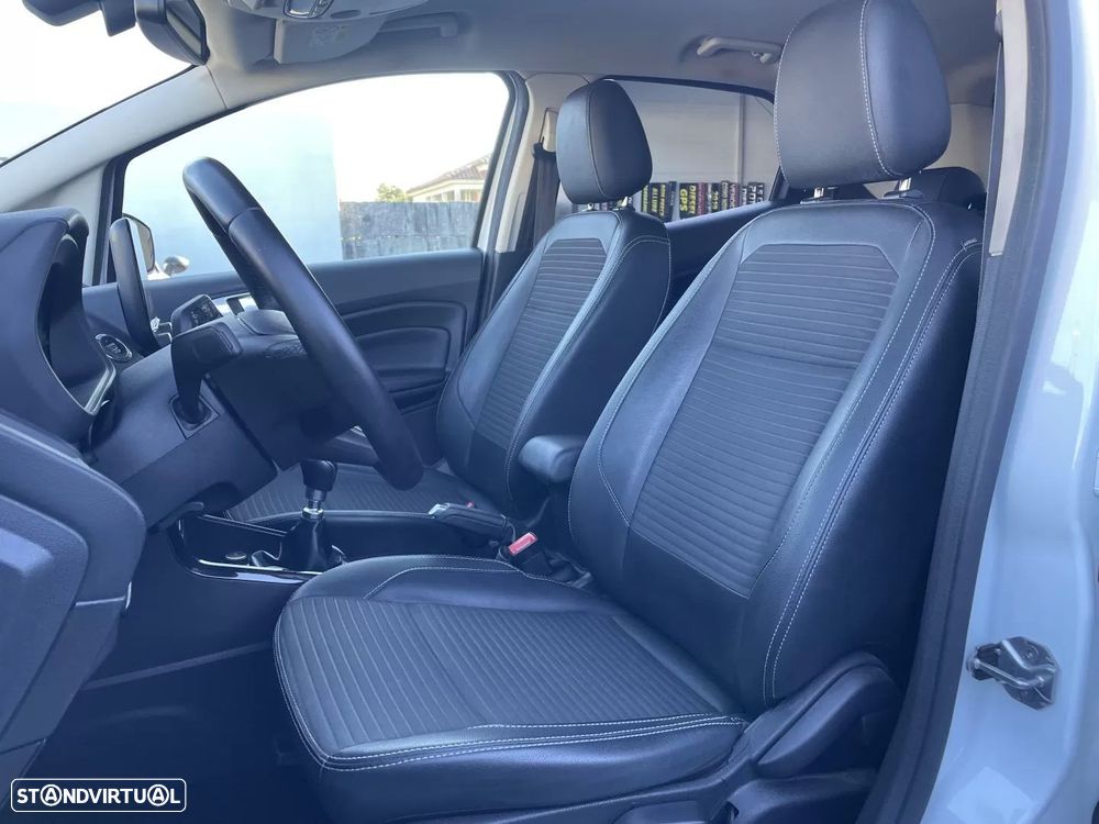 Ford EcoSport 1.5 TDCi Titanium Plus - 13