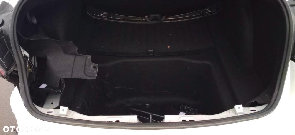 Tesla Model 3 Standard Range Plus - 5