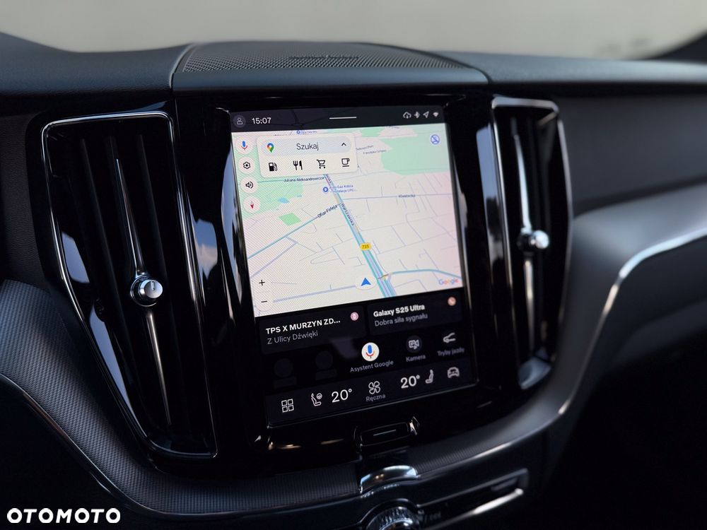 Volvo XC 60 B4 D AWD Ultimate Dark - 28