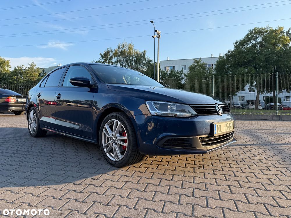 Volkswagen Jetta 1.6 TDI Trendline - 1