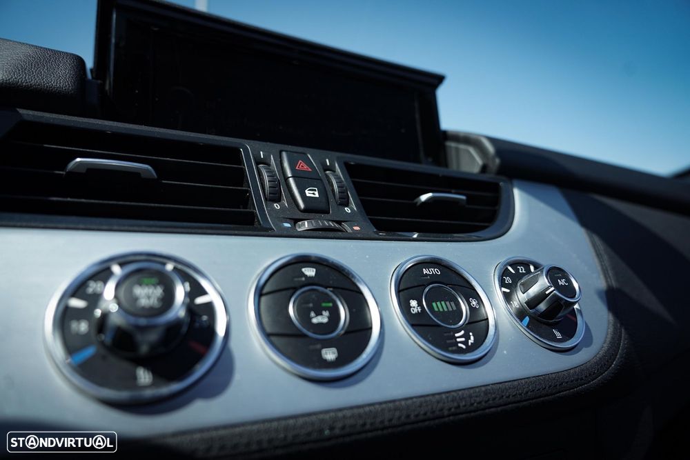 BMW Z4 sDrive20i - 28