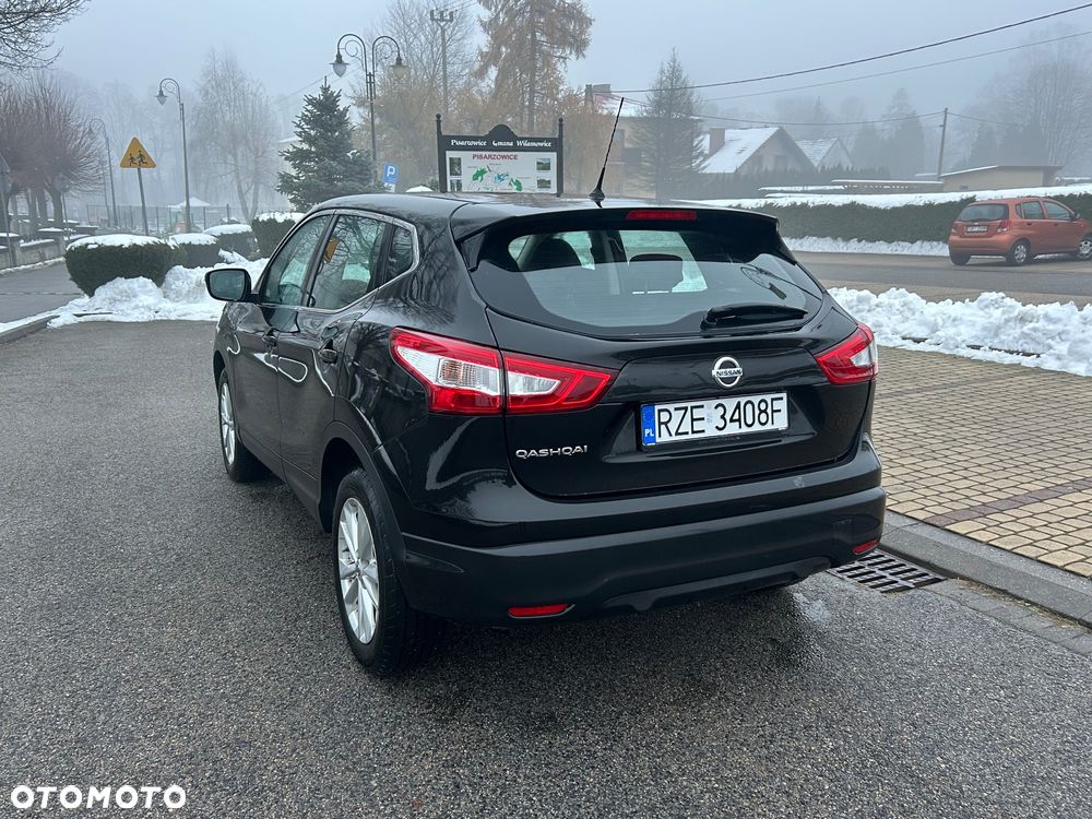 Nissan Qashqai 1.6 Tekna - 4