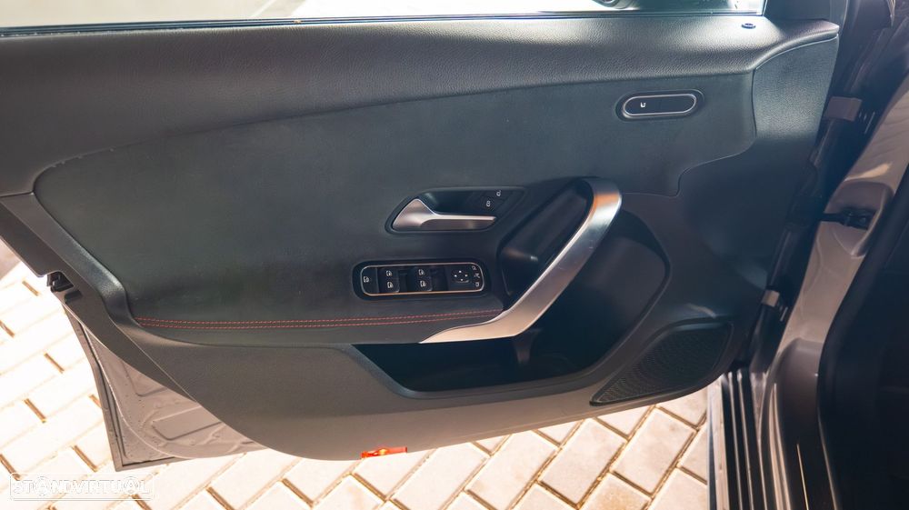 Mercedes-Benz A 35 AMG 4Matic Speedshift DCT 7G - 11