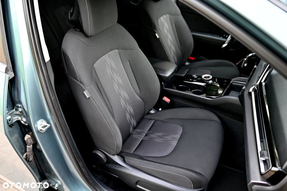 Kia Sportage 1.6 T-GDI HEV Business Line 2WD - 24