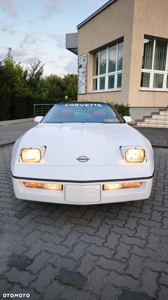 Chevrolet Corvette - 19