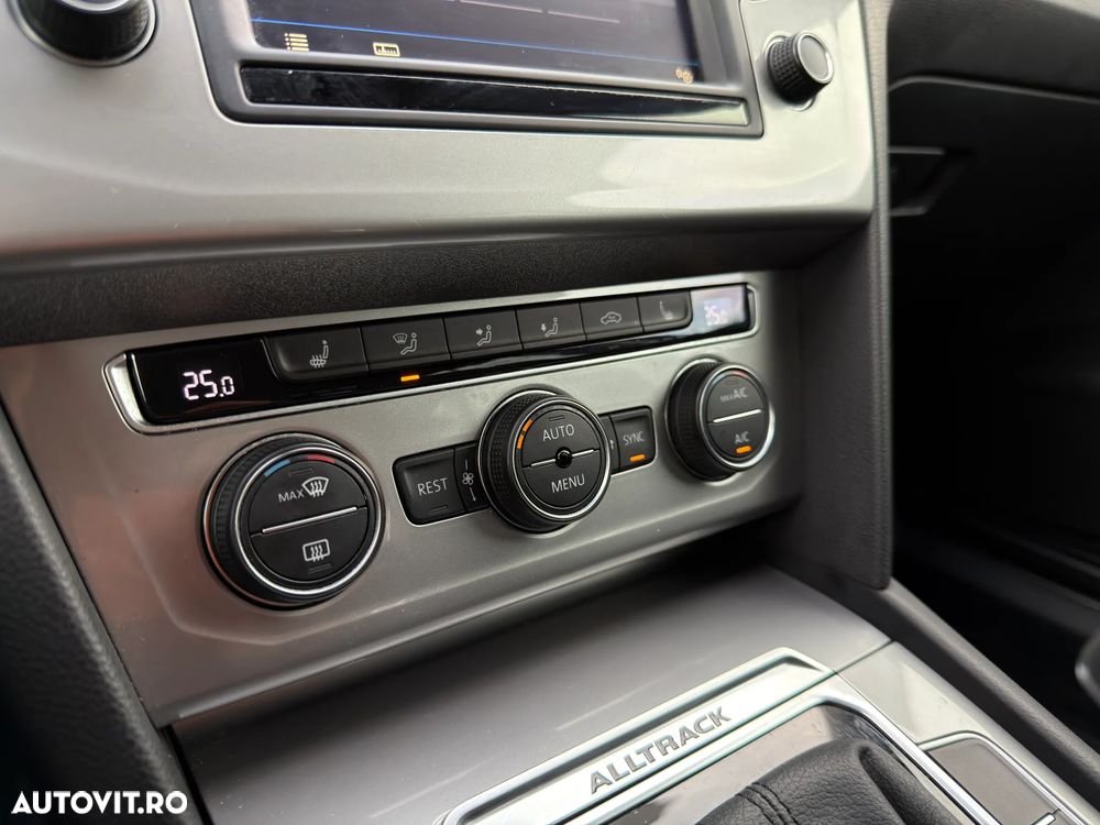 Volkswagen Passat Alltrack 2.0 TDI DSG 4Motion - 28