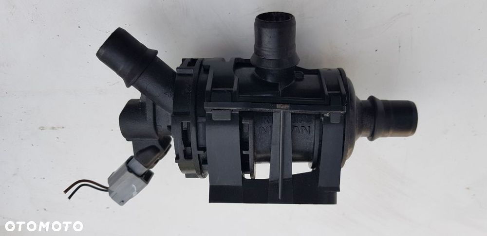 Nowa obudowa z termostatem Master IV 2,3 DCi po 2019 nr 212001466R