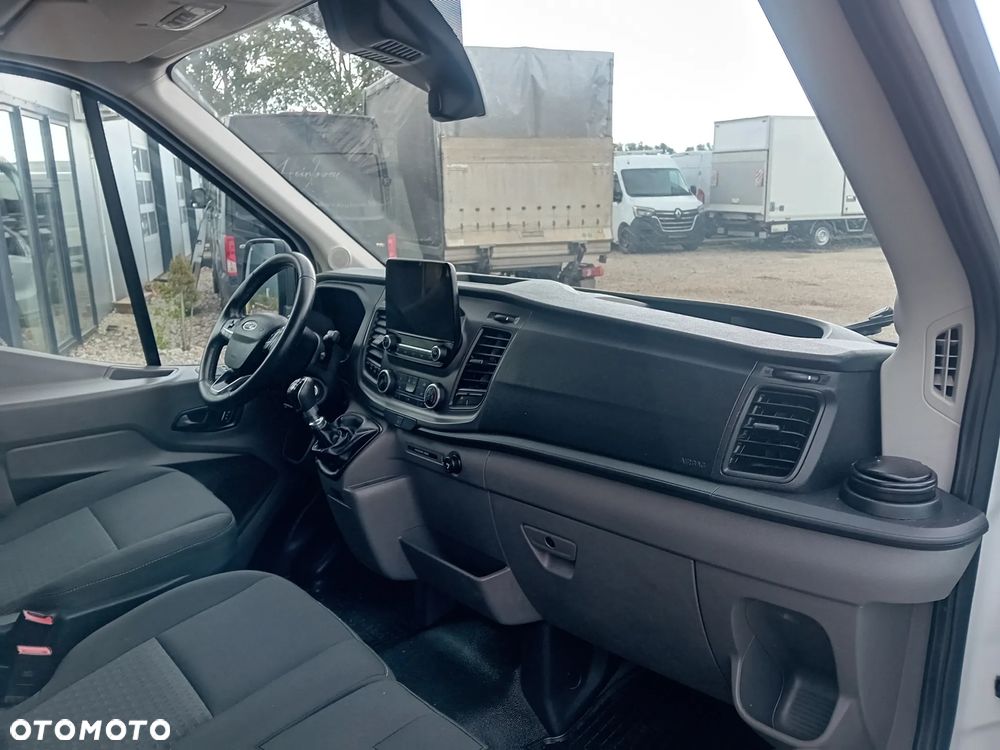 Ford Transit - 15