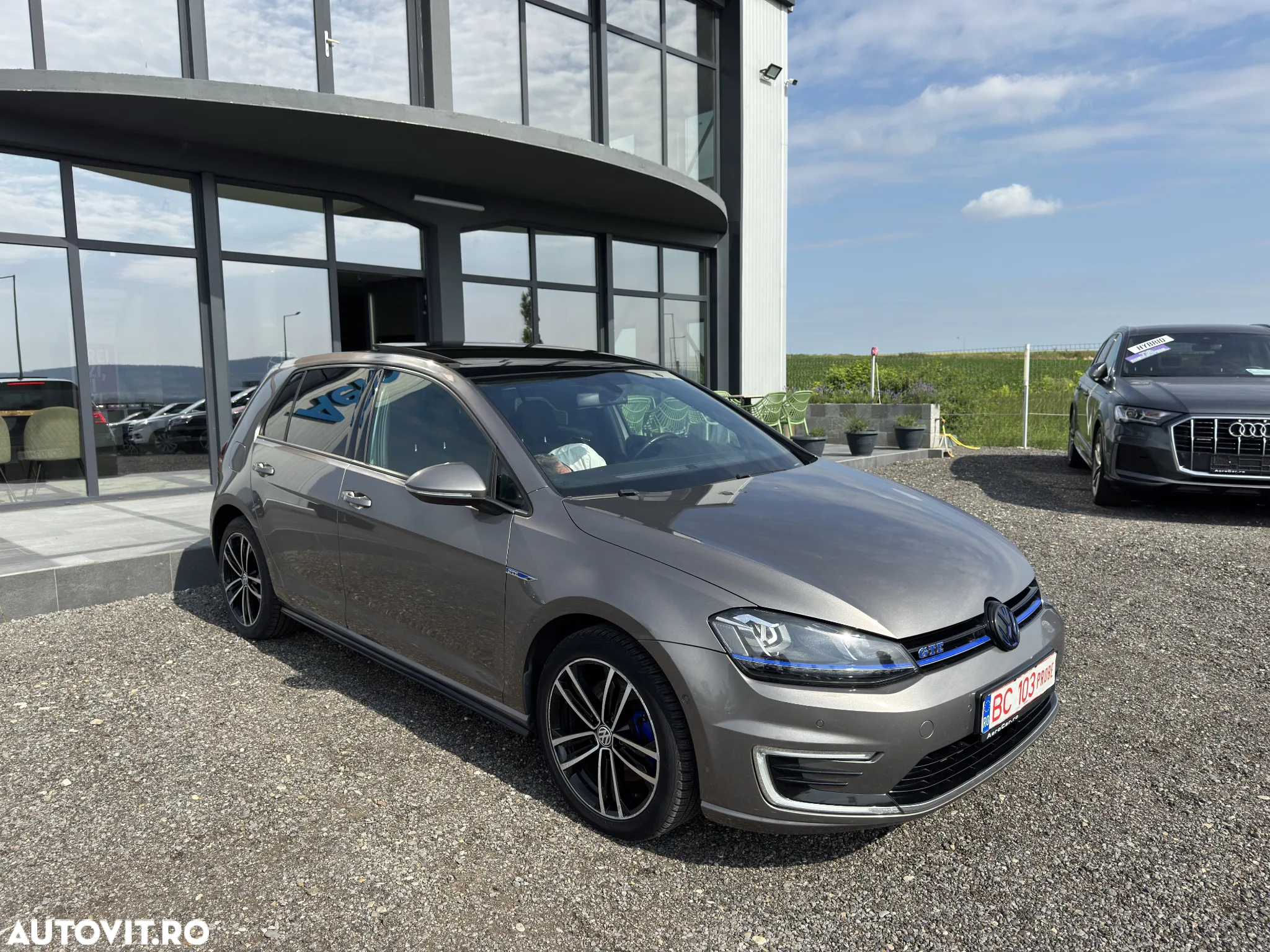Volkswagen Golf GTE - 5