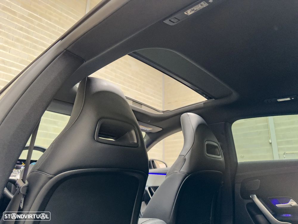 Mercedes-Benz CLA 250 e Shooting Brake AMG Line - 2