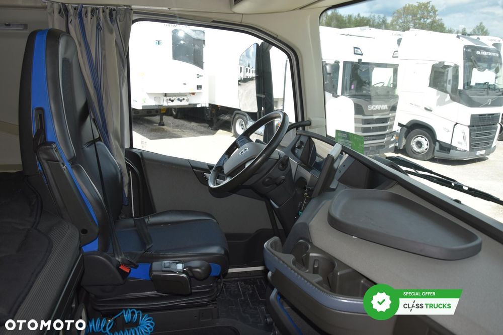 Volvo FH 460 Globetrotter XL Mega i-Save - 16