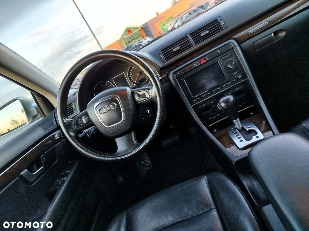 Audi A4 Avant 3.2 FSI Quattro Tiptr - 25