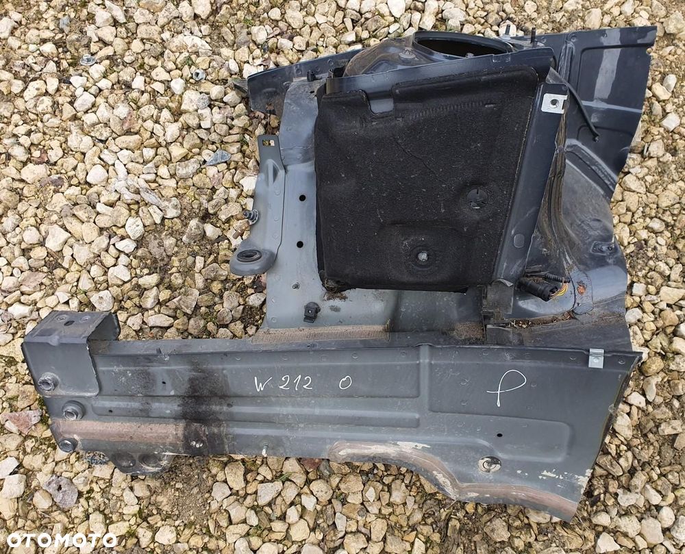 PODŁUŻNICA PRAWY PRZÓD PRZEDNIA MERCEDES W212 - 1