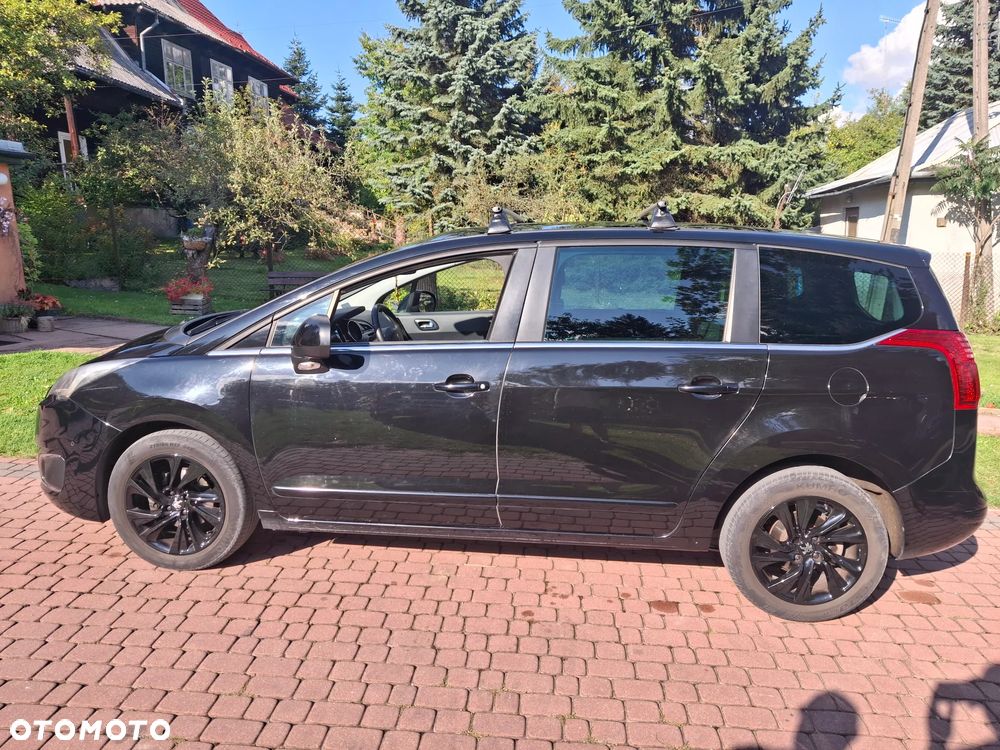 Peugeot 5008 HDI 115 Allure - 3