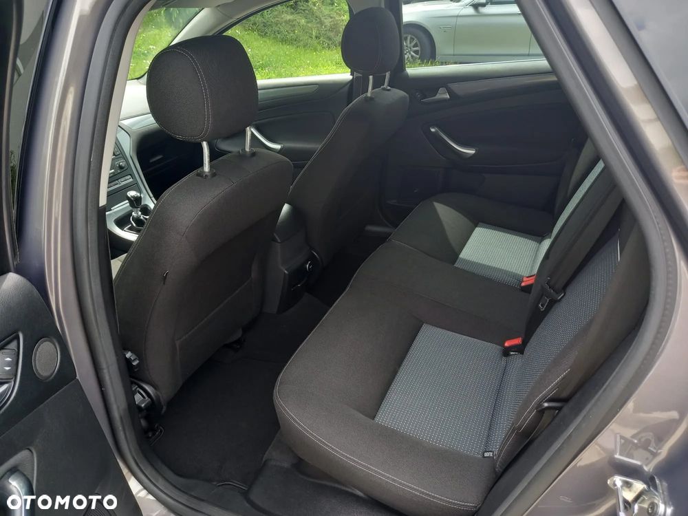 Ford Mondeo 2.0 TDCi Business Edition - 16