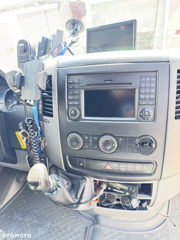Mercedes-Benz Sprinter - 16