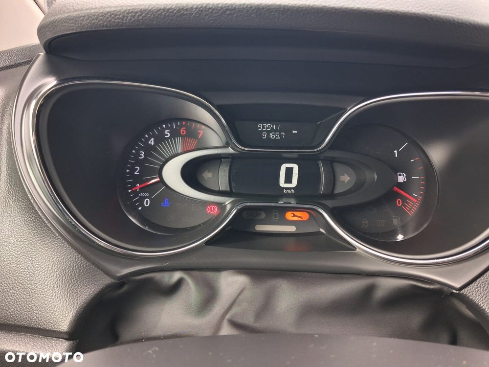 Renault Captur - 13