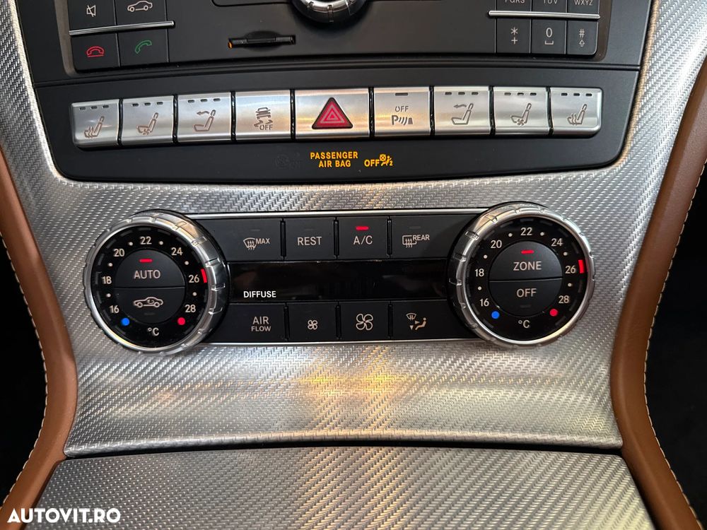 Mercedes-Benz SL 400 Aut - 27