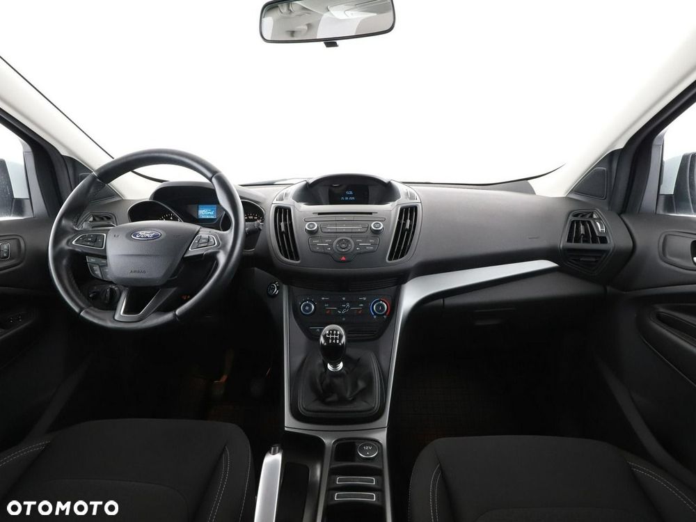 Ford Kuga 1.5 EcoBoost 2x4 Trend - 16