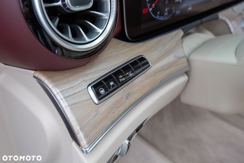 Mercedes-Benz Klasa E 220 d 4-Matic Avantgarde - 11
