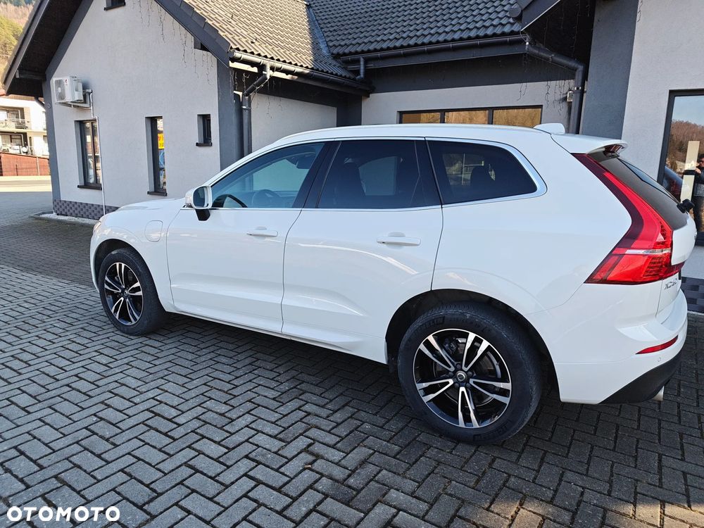 Volvo XC 60 T8 AWD Recharge Geartronic RDesign Expression - 3