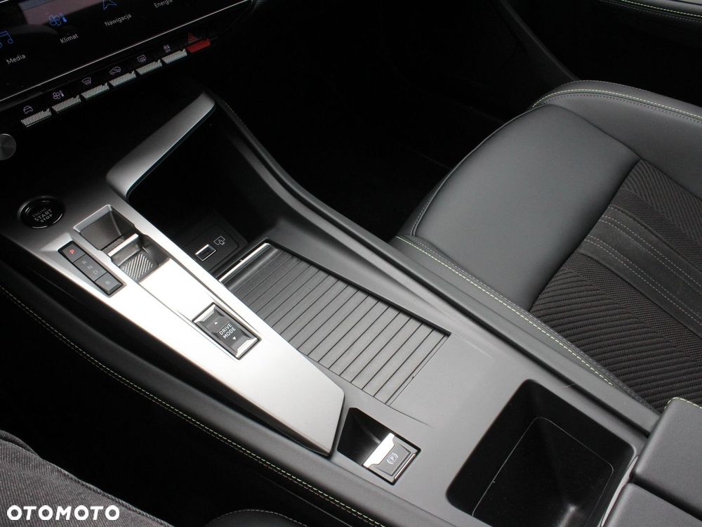 Peugeot 308 - 16