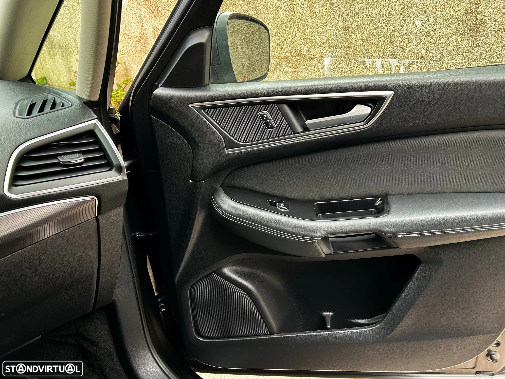 Ford S-Max 2.0 TDCi Titanium AWD - 41