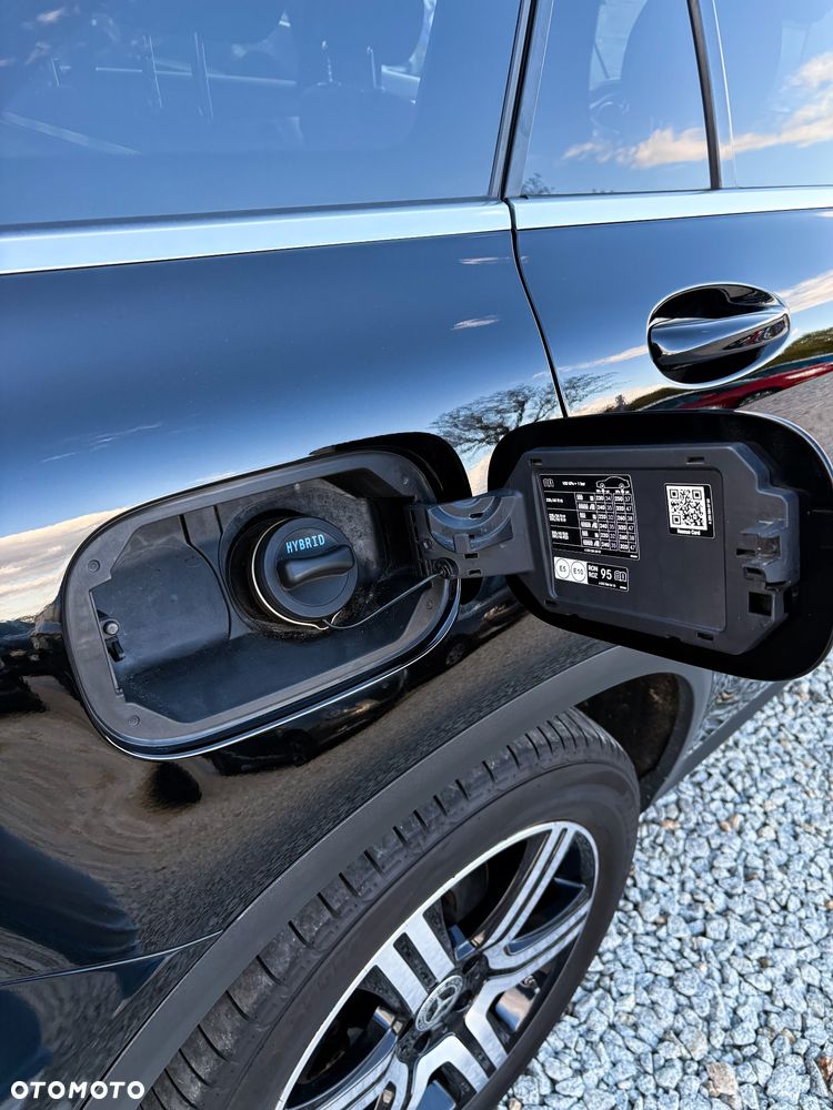 Mercedes-Benz GLC - 25