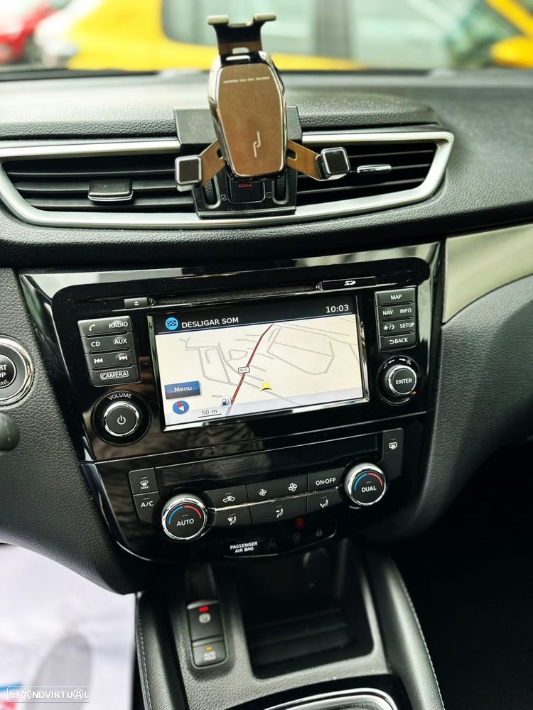 Nissan Qashqai 1.2 DIG-T N-Connecta RS+PS 18 - 8