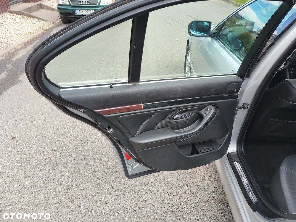 BMW Seria 5 - 15