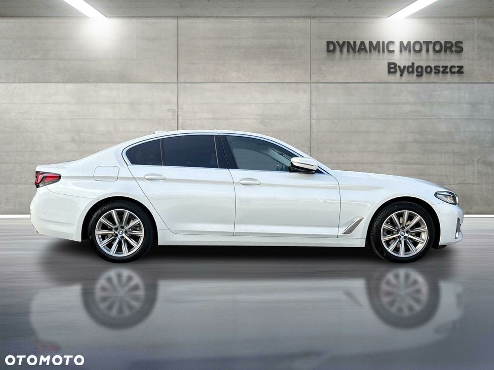 BMW Seria 5 518d Luxury Line - 6