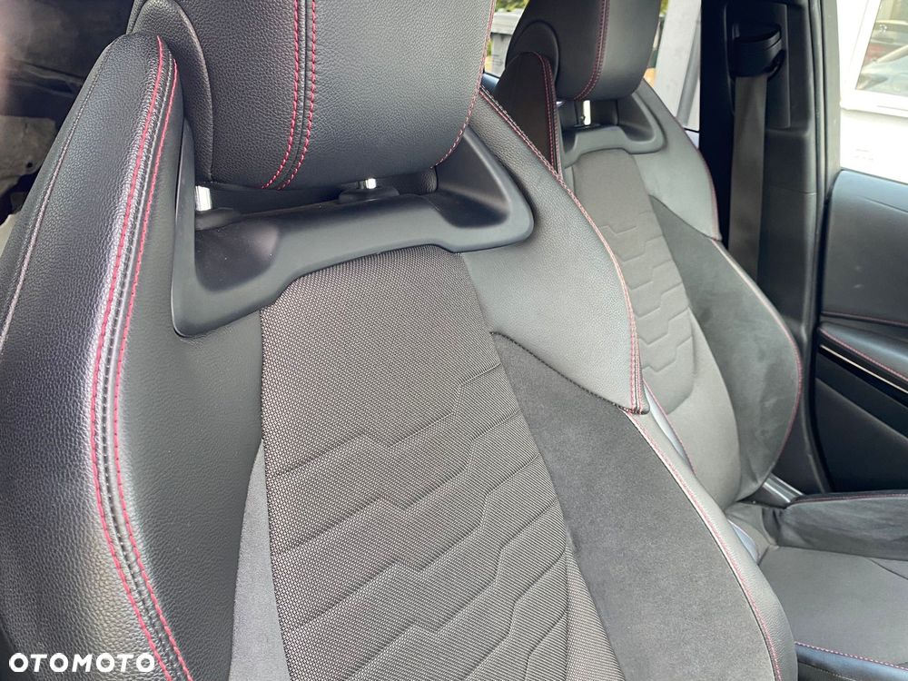 Toyota Corolla 2.0 Hybrid GR Sport - 29