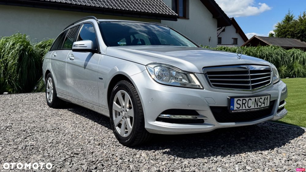 Mercedes-Benz Klasa C 180 CGI BlueEFFICIENCY Elegance - 8