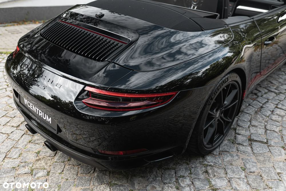 Porsche 911 Carrera S PDK - 11